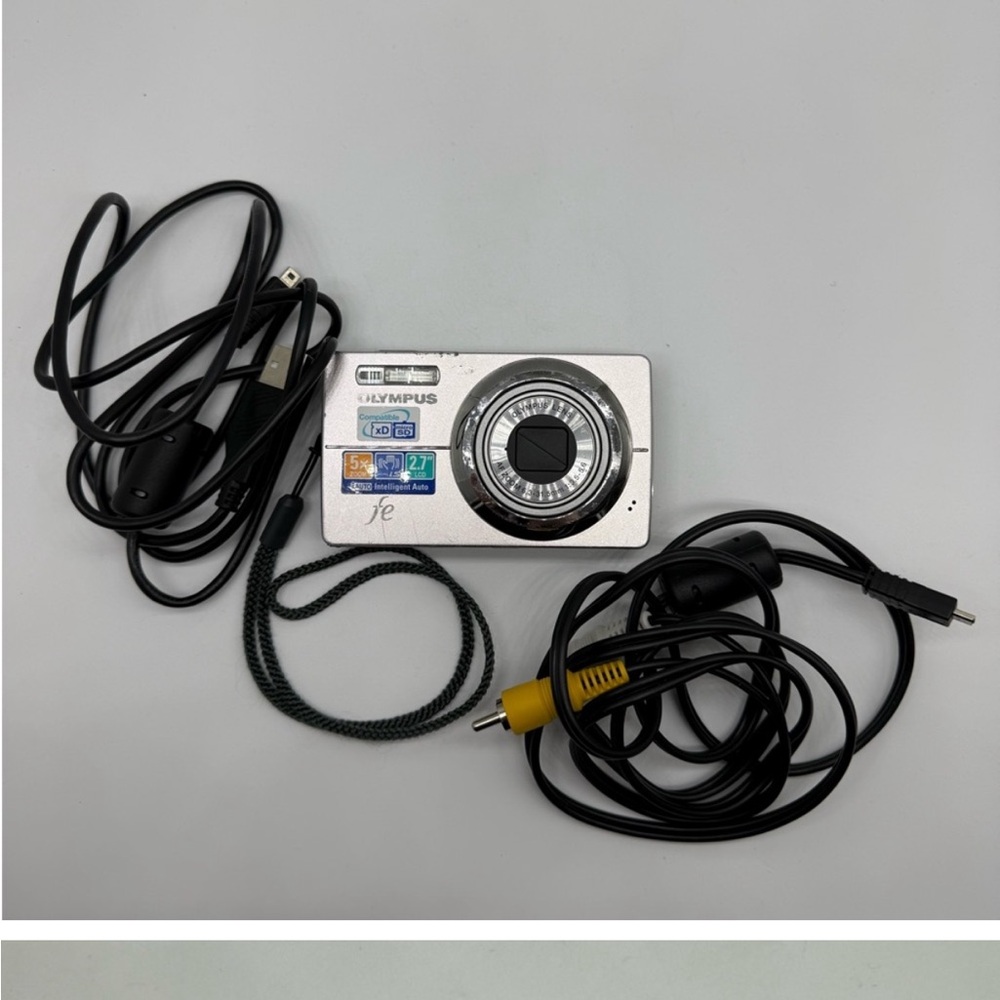 Olympus FE Silver Digital Camera with Cables